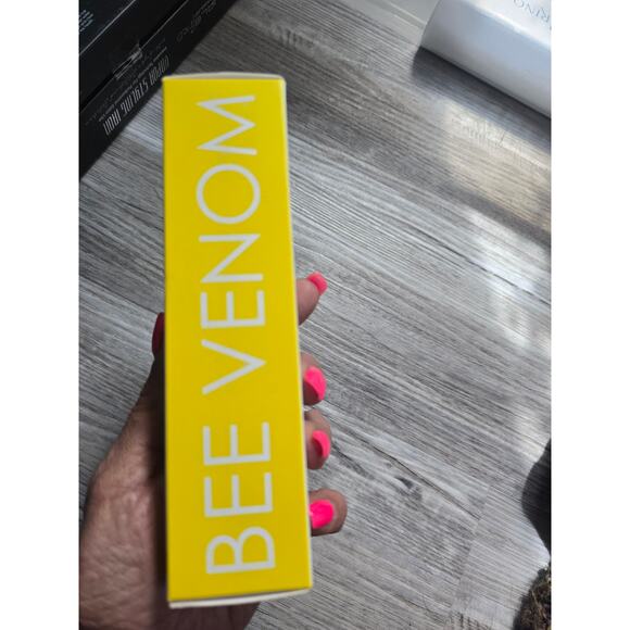 NIB SkinChemists Advanced Bee Venom Duo Moisturizer - 50 ml - Picture 2 of 4